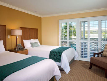 Hotel At 3*